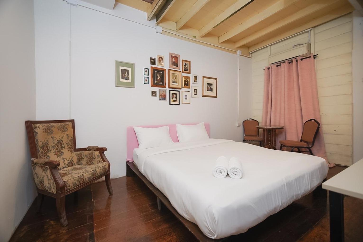 Mitr Inn Yaowarat Bangkok Buitenkant foto