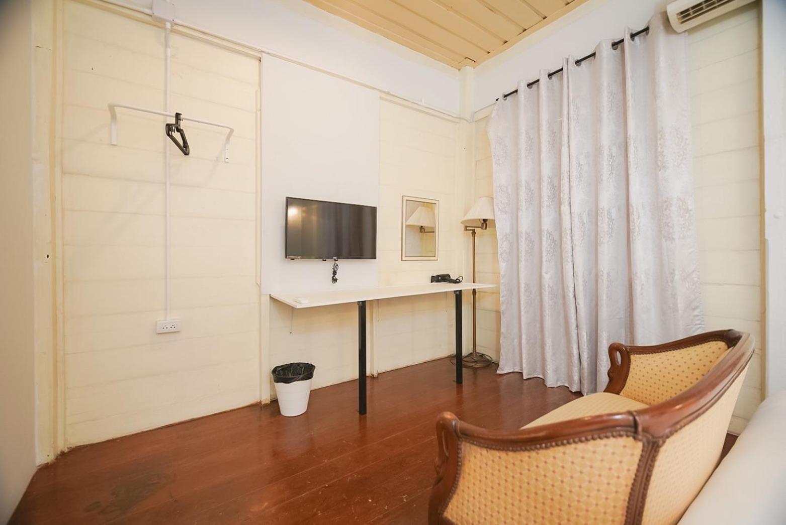 Mitr Inn Yaowarat Bangkok Buitenkant foto