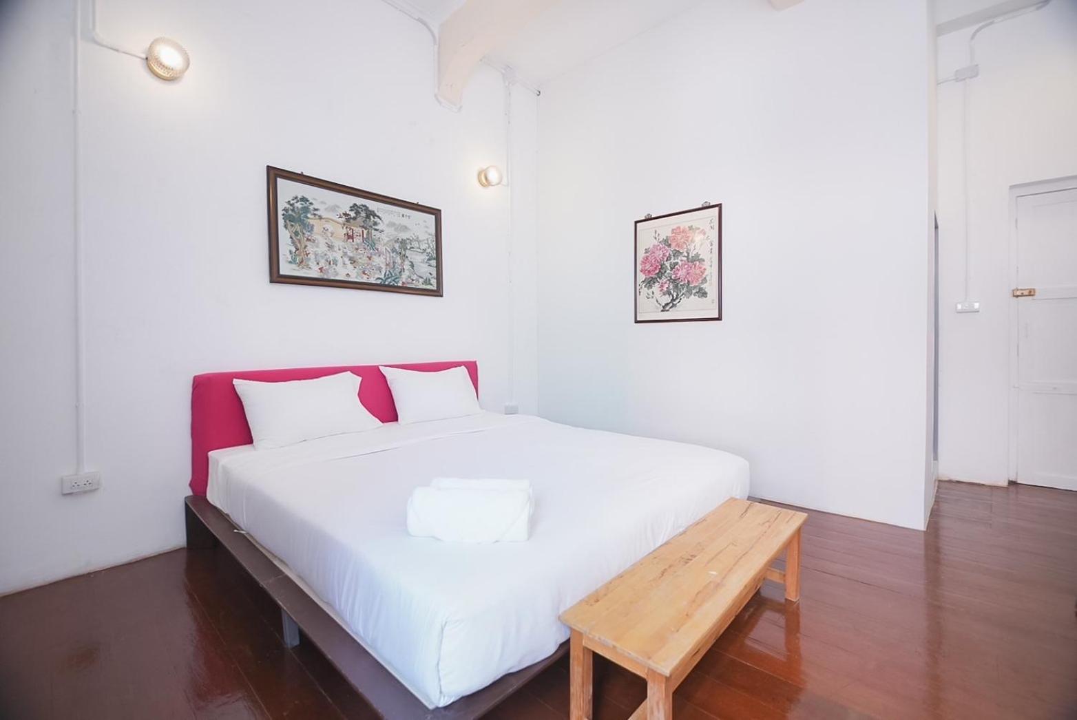 Mitr Inn Yaowarat Bangkok Buitenkant foto